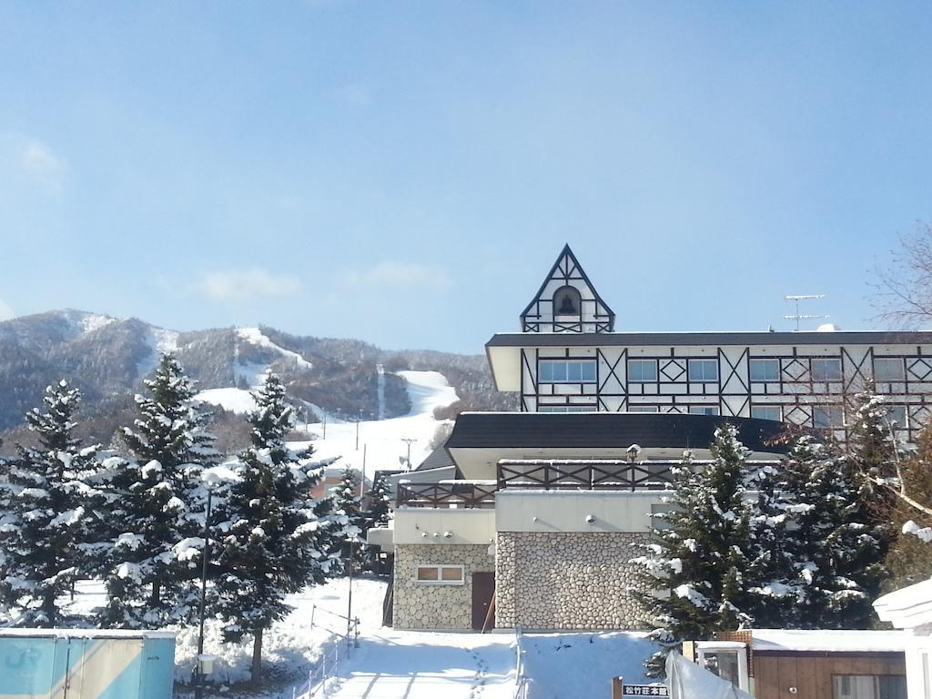 Furano Hotel Bell Hills Bagian luar foto